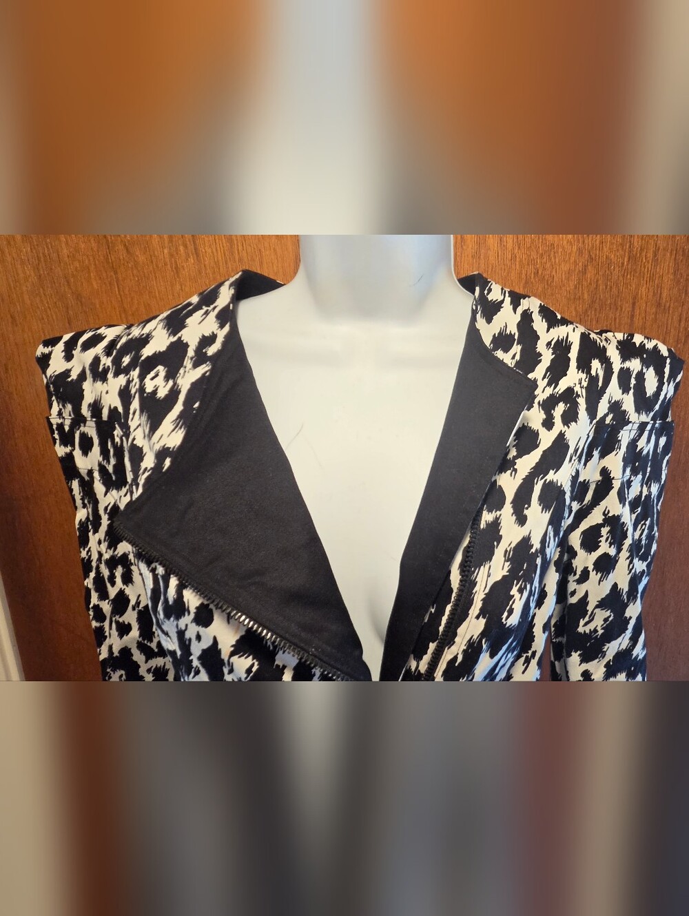 Betsey Johnson Black&white Leopard Print Structured Stretch Blazer Sz2 - Picture 3 of 12